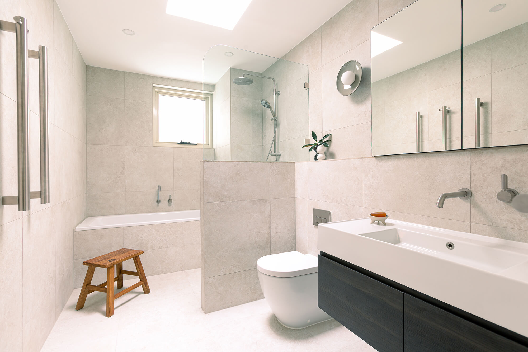 Tips for Choosing the Right Toilet and Bidet Options for Your Bathroom Design