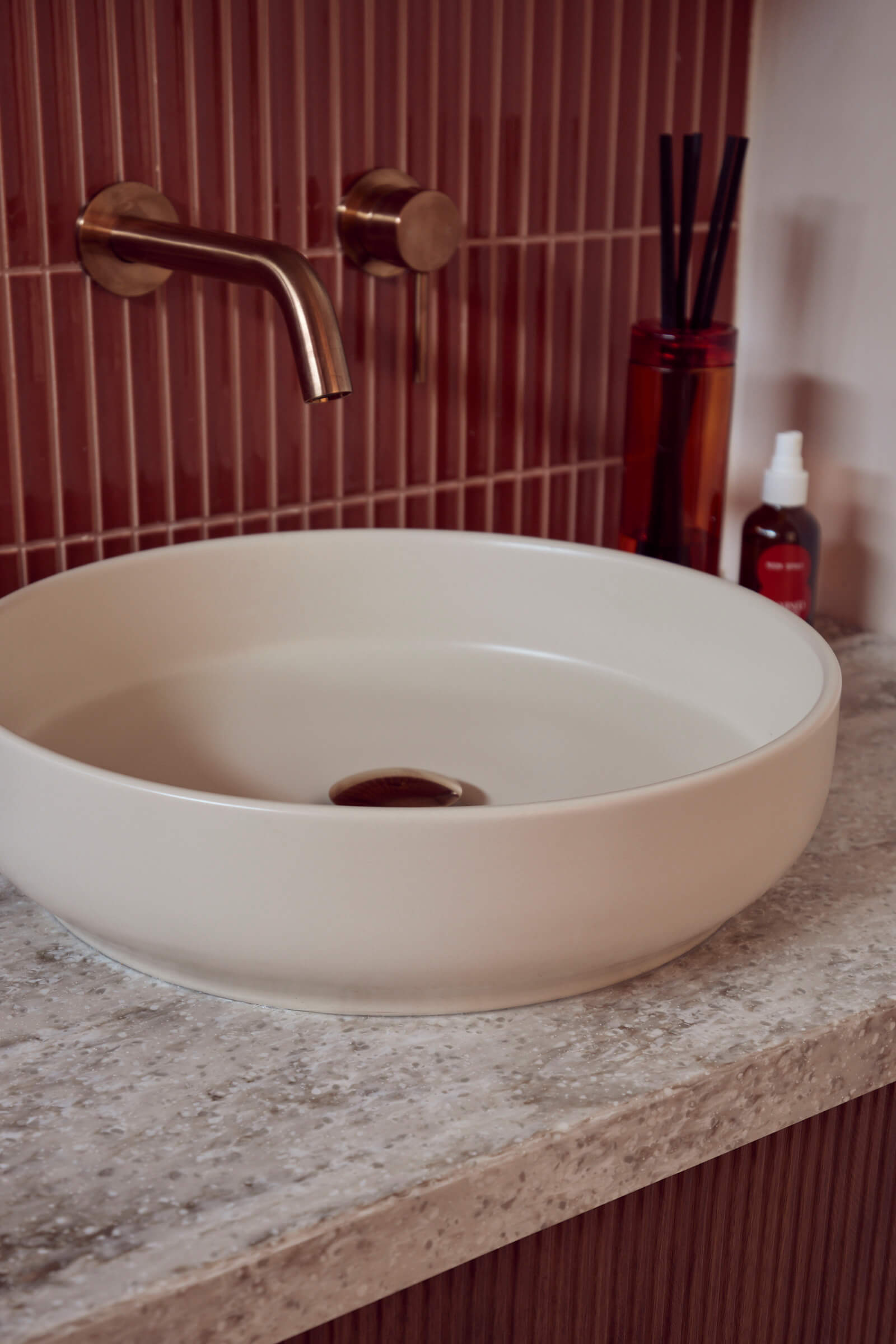 Custom bathroom renovations in North Shore, focusing on bathrooms, kitchens, laundries, and home renovations in Sydney