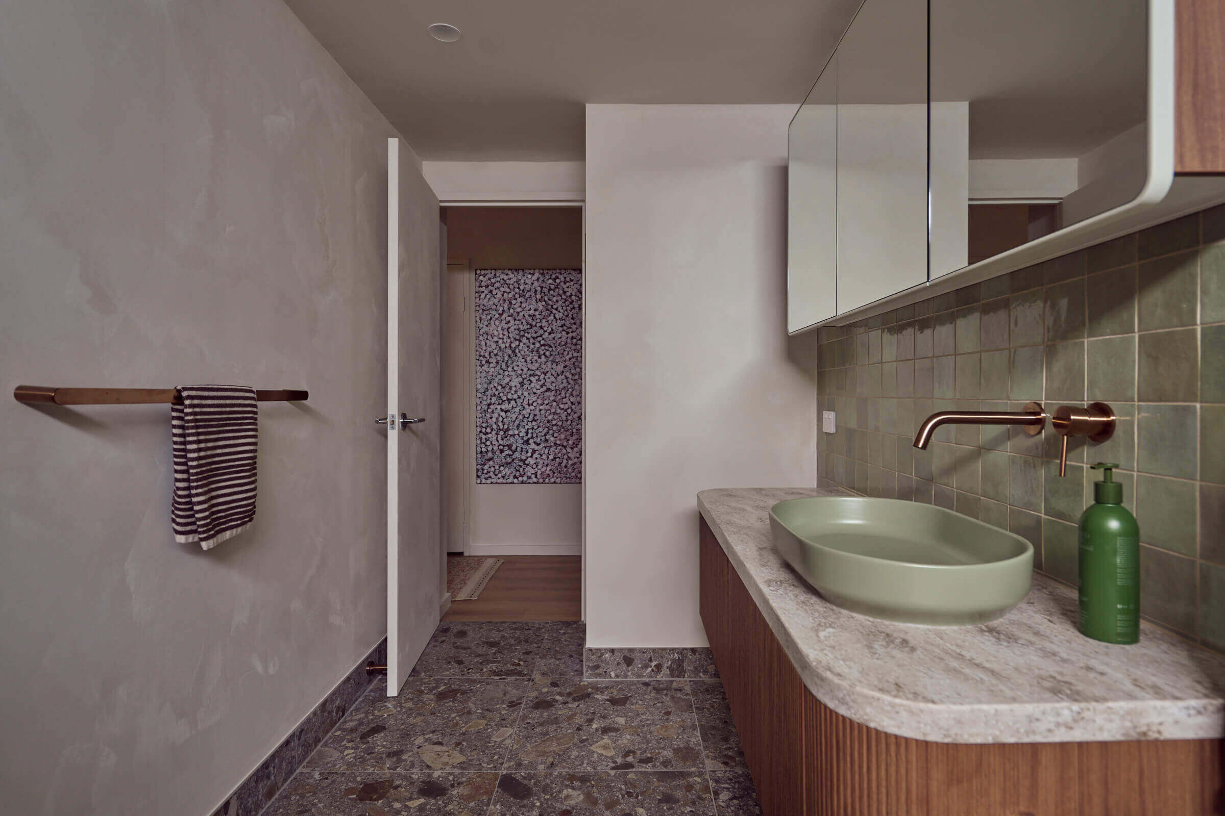 Custom bathroom renovations in Engadine, focusing on bathrooms, kitchens, laundries, and home renovations in Sydney