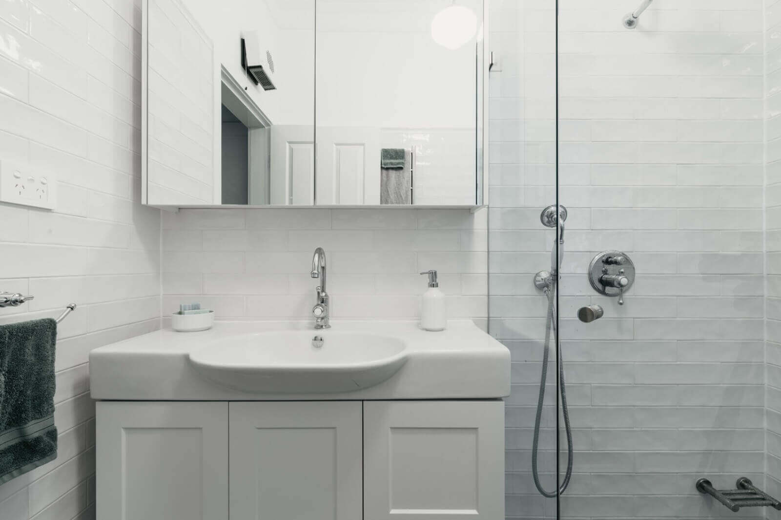 Apartment renovation specialists in Kingsgrove, focusing on bathrooms, kitchens, laundries, and home renovations in Sydney