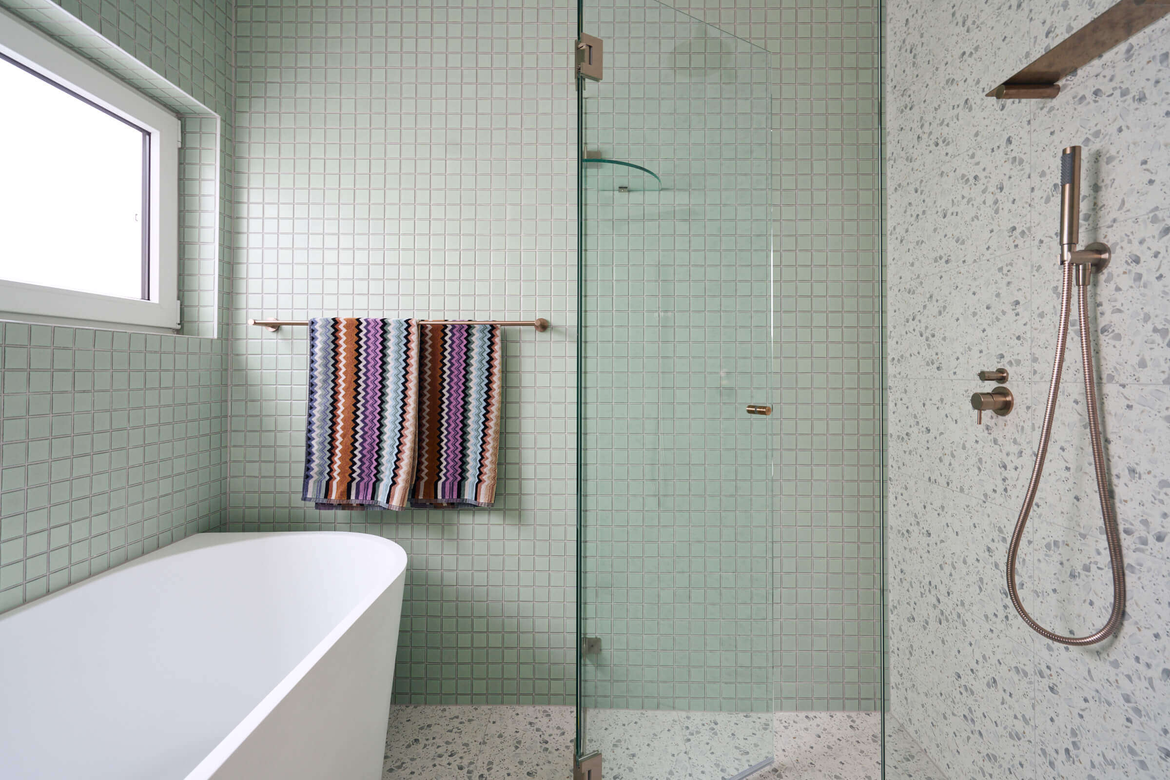 Small bathroom renovations in Hurstville, focusing on bathrooms, kitchens, laundries, and home renovations in Sydney